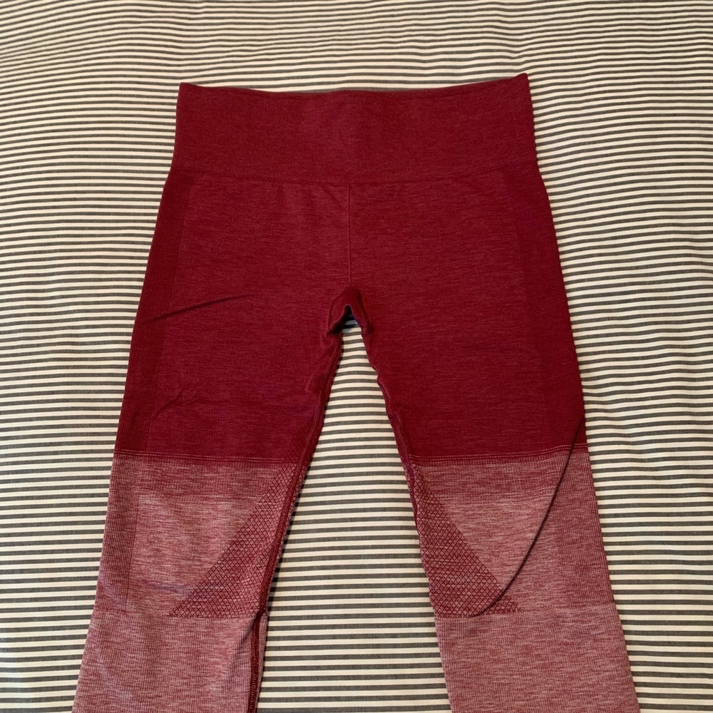 Lululemon Seamlessly Street Crop